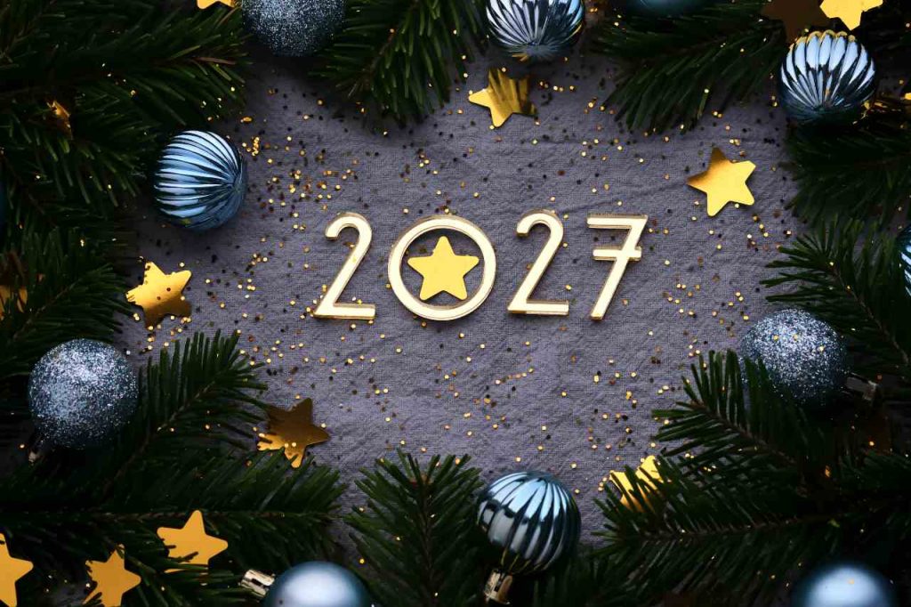 Fundo azul de Ano Novo de 2027. Número do próximo ano na decoração de Natal.